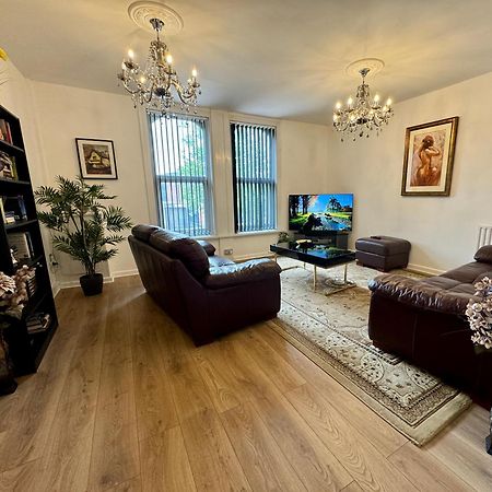 Lovely 2 Bed Apartment, Arnold Town Centre. Nottingham Exterior foto