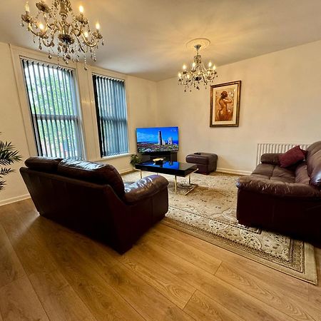 Lovely 2 Bed Apartment, Arnold Town Centre. Nottingham Exterior foto